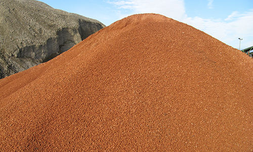 Haufen aus Ziegelsand